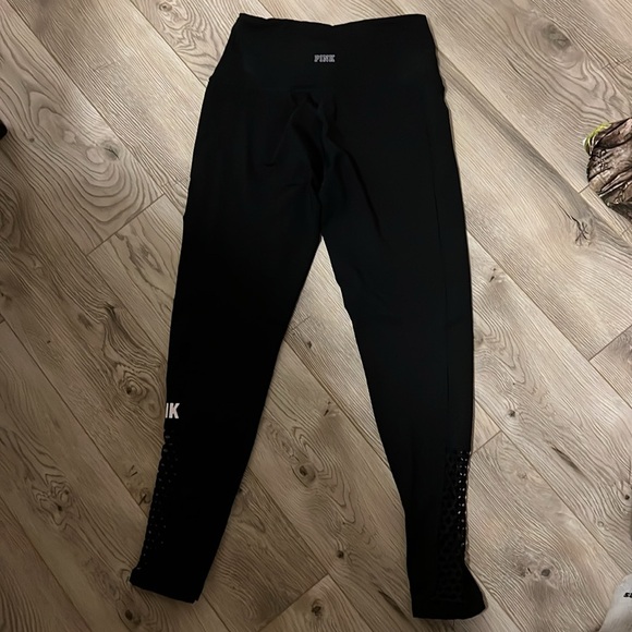 Victoria’s Secret Pink brand black leggings. Stylish and comfortable. Size M - Picture 3 of 5